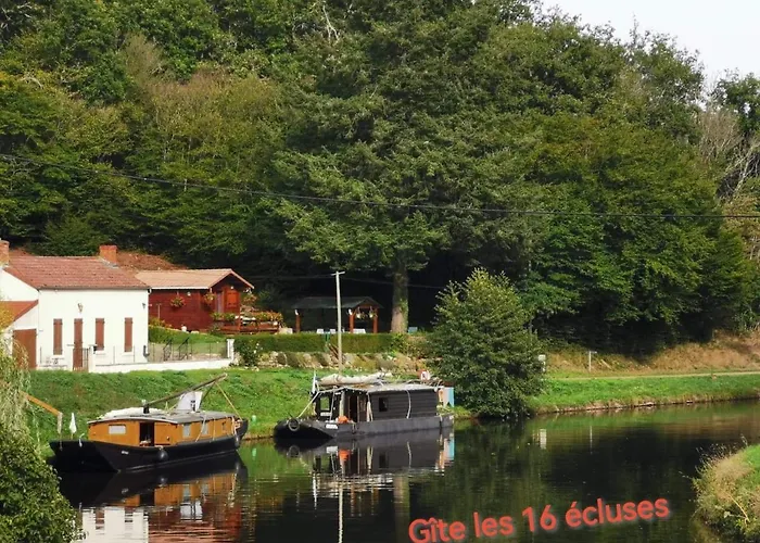 Gite 16 Ecluses Canal Du Nivernais